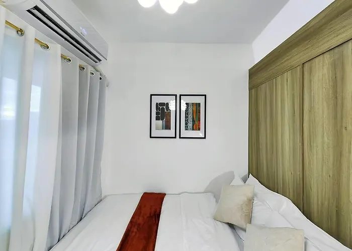 Citispace 1br Condotel At Fame Residences #fm06a Apartment Manila